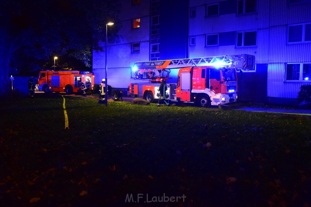 Feuer 2 Koeln Porz Finkenberg Steinstr Konrad Adenauerstr P08.JPG - Miklos Laubert